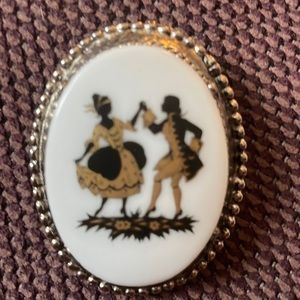 Vintage courting pendant or pin